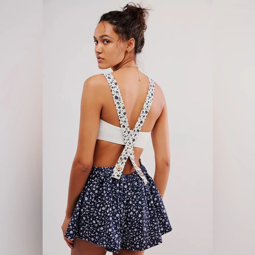NWOT FREE PEOPLE Floral Colorblock Shortalls Overalls Romper in Blue White - Picture 2 of 10